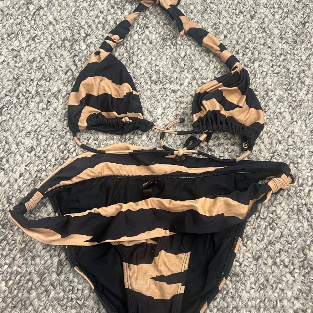 Paula hermanny bikini